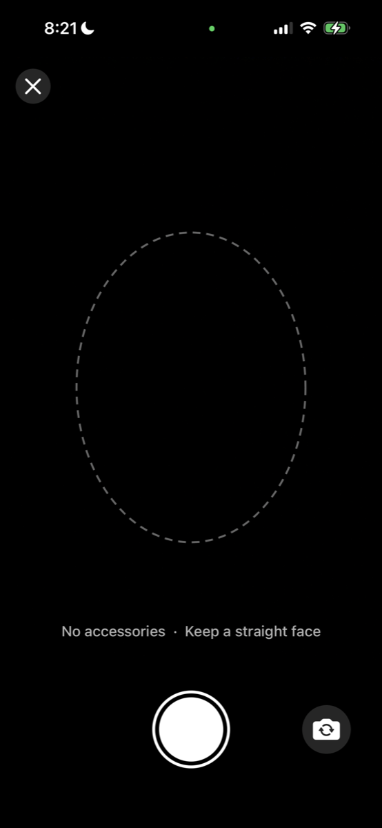 The Celebalike camera, with a face outline and the shutter button